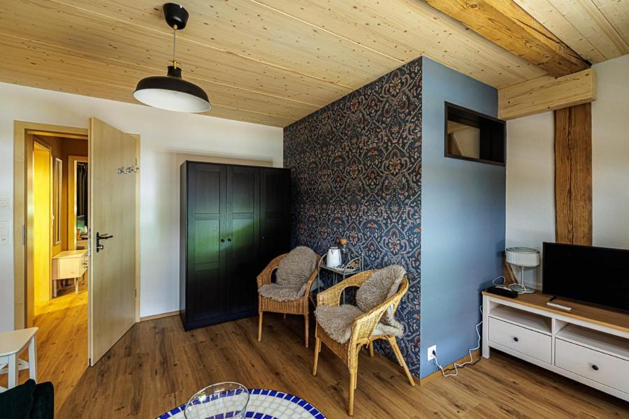 Uelis-Stoeckli-Gaestezimmer Auf Bauernhof Mit Billiard Und Alpakatrekking Meikirch Ngoại thất bức ảnh